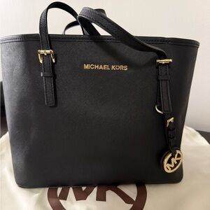 Michael Kors Jet Set Travel Saffiano Leather Tote